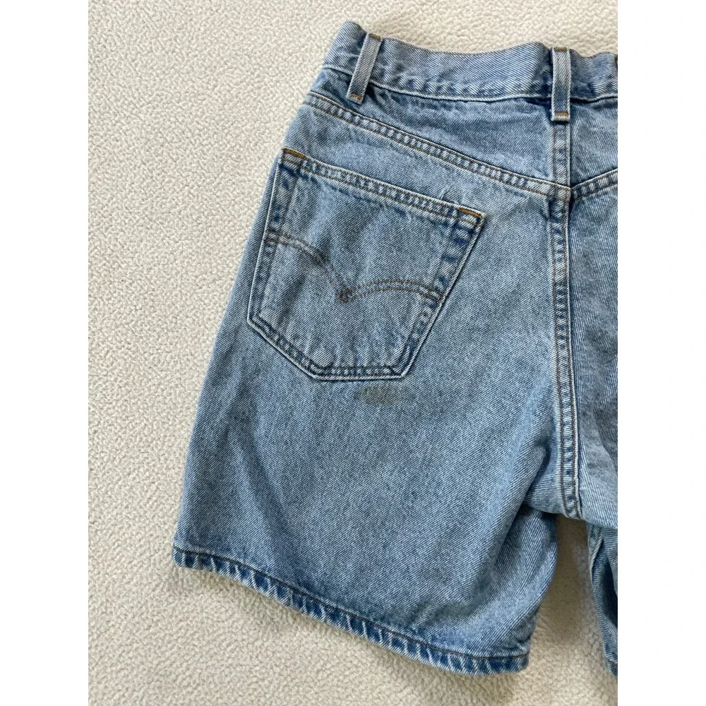 90s Levi's Mens 32 Relaxed Fit Shorts Light Wash Denim 550 Cotton Jorts Stains